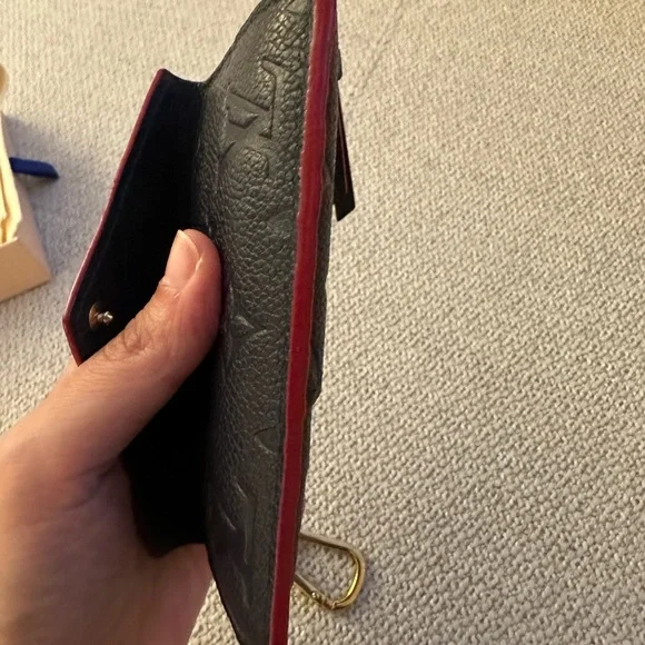 LV recto Versa in empriente leather - navy/blue - Picture 10 of 11